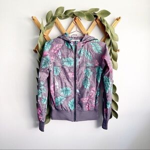 TNA Aritzia Tropical Palm Print Jacket